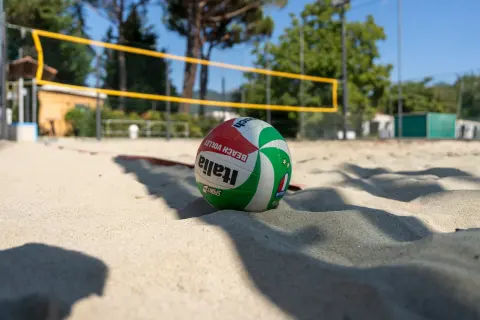 BEACH VOLLEY